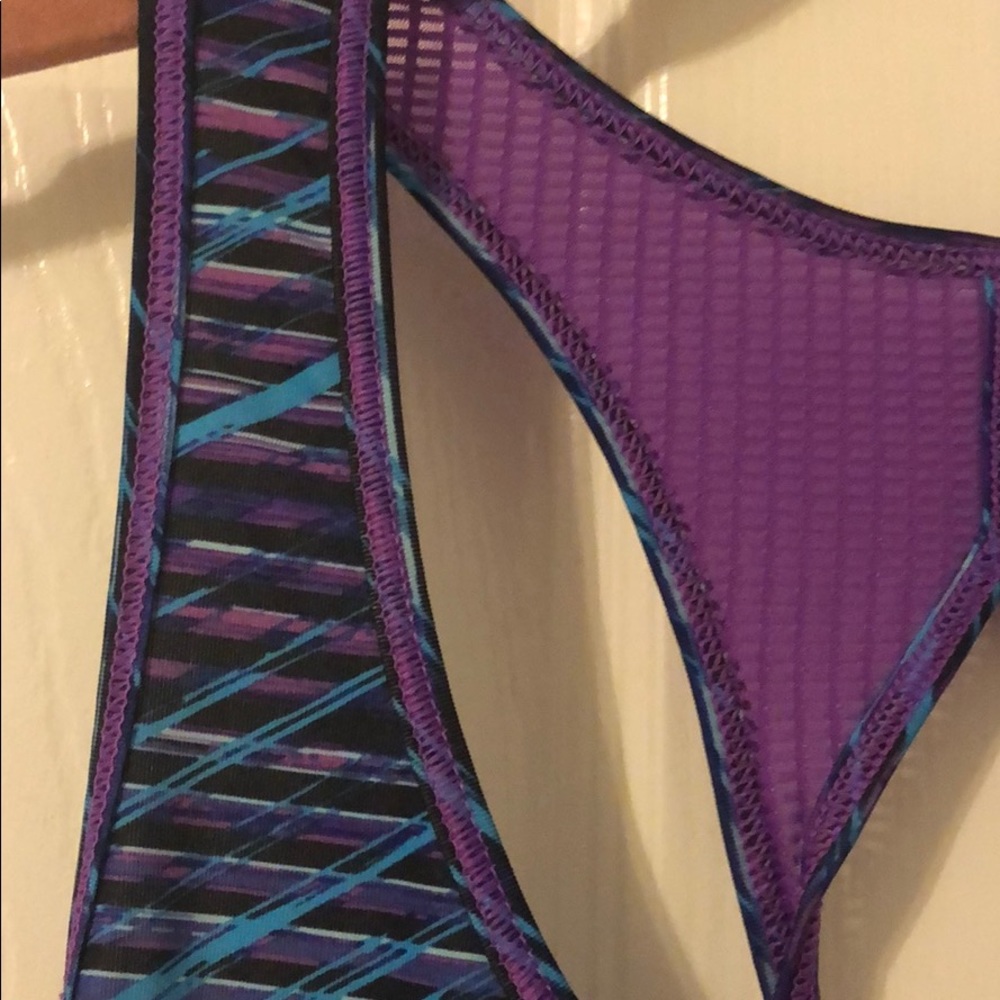 UNDER ARMOUR HeatGear tank top! - Picture 5 of 8